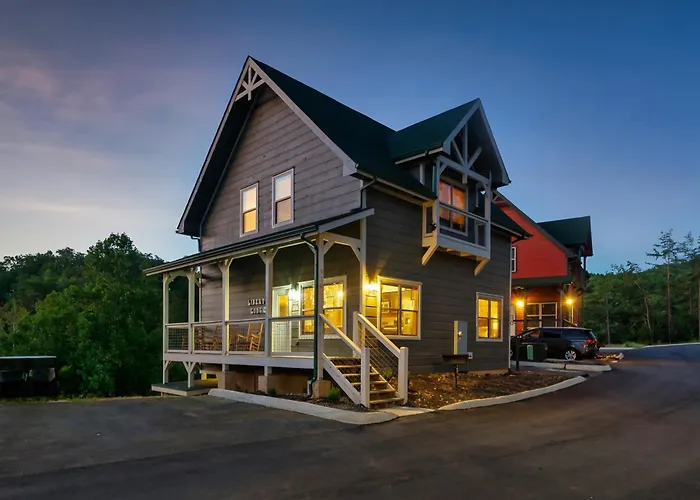 Liberty Lodge - Family Getaway With Pool, Hot Tub, Arcade & Dogs