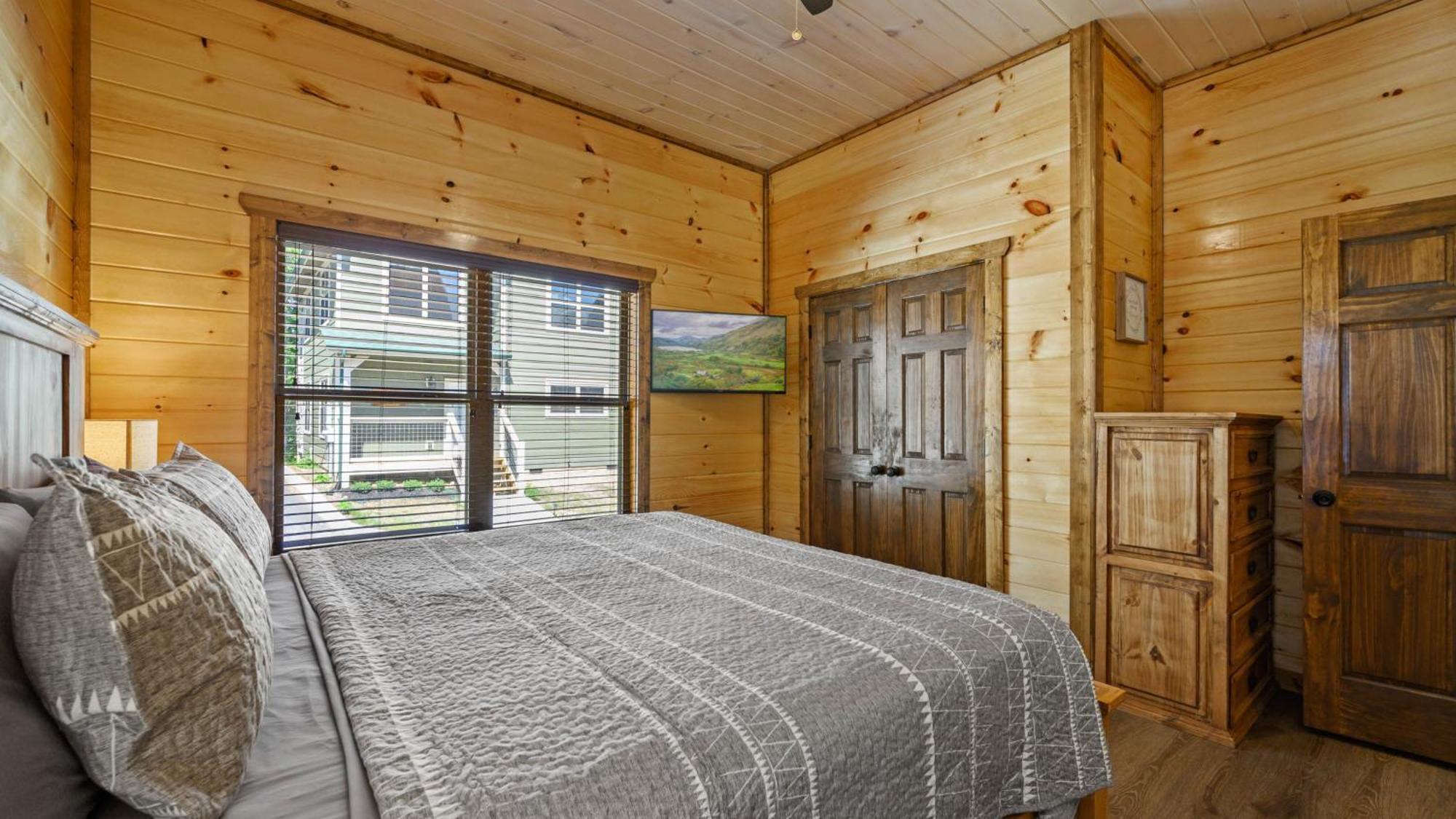 Liberty - Family Getaway With Pool, Hot Tub, Arcade & Dogs Hébergement de vacances